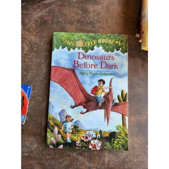 Dinosaurs before dark magic tree house by Mary pope osborne - Picture 1 of 3